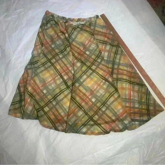Vintage Jaclyn Smith Plaid Skirt in beautiful fall colors size small - Picture 1 of 8